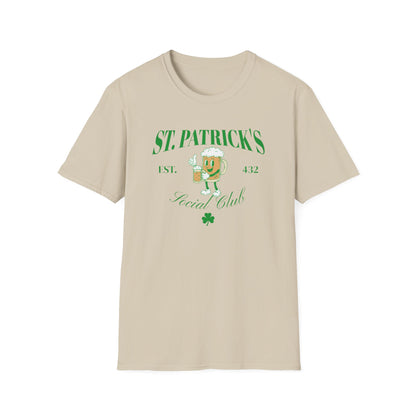 Camiseta gráfica de jarra de cerveza de San Patricio